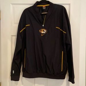 Mens MIZZOU Nike team ClimaFit Windbreaker Large
